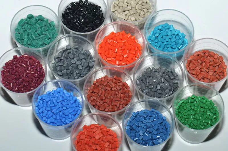 A Guide to Choosing the Right Materials for Injection Molding